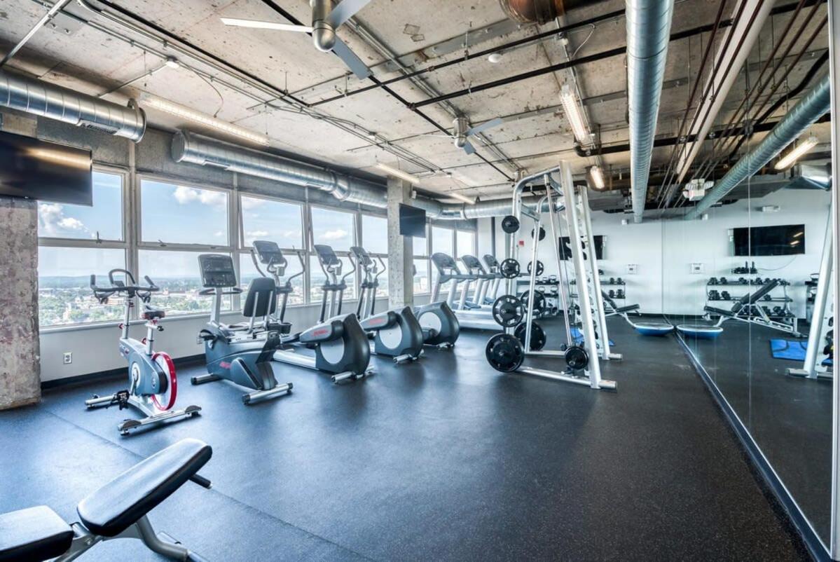 Cozysuites 800 Tower 2Br With Gym! 26 Louisville Kültér fotó